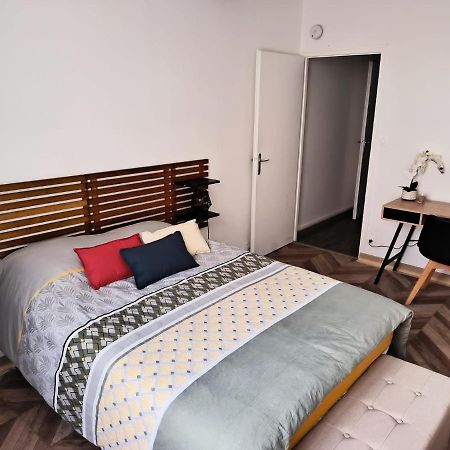 Le Temps D'Un Moment Apartment Troyes Exterior photo